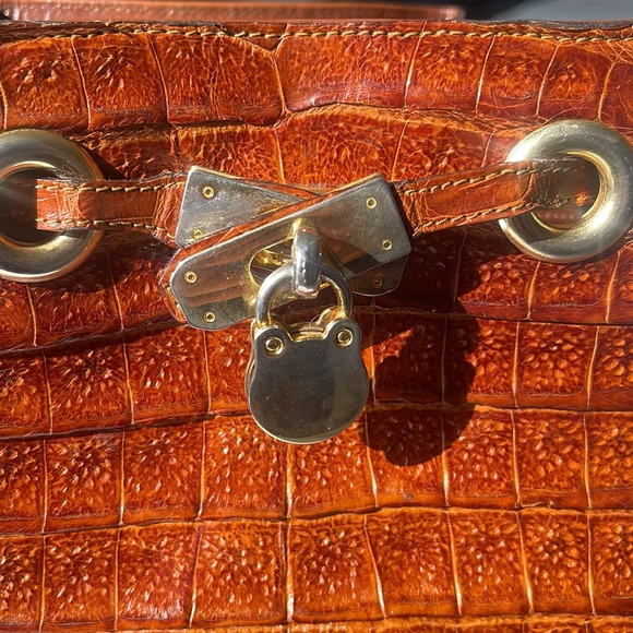 Genuine crocodile leather crossbody purse by Tequendama Bogota. - Picture 3 of 8